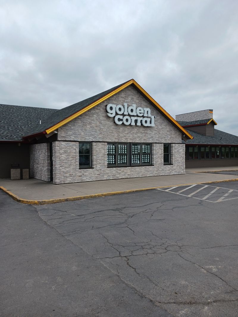 Golden Corral, 1180 North Lacrosse Street, Rapid City