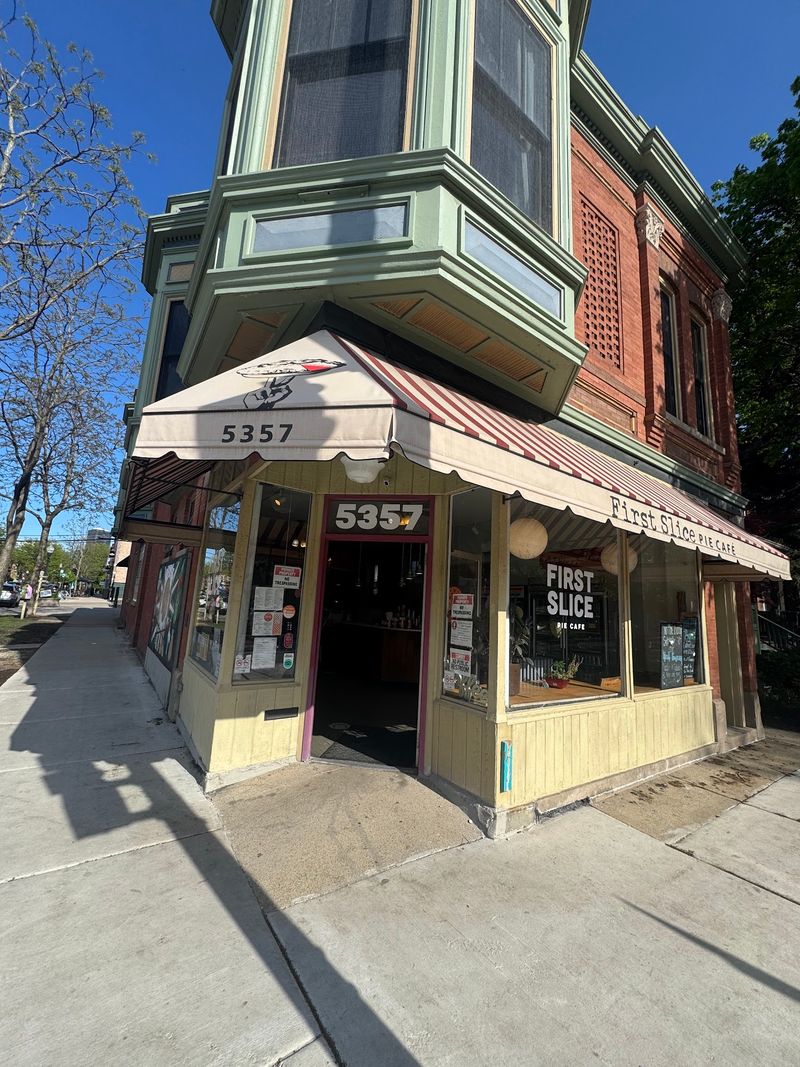 First Slice Pie Café (Chicago)