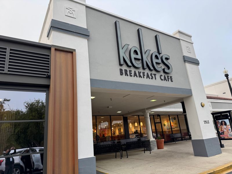 Keke’s Breakfast Cafe, 7512 Doctor Phillips Blvd Suite 100, Orlando