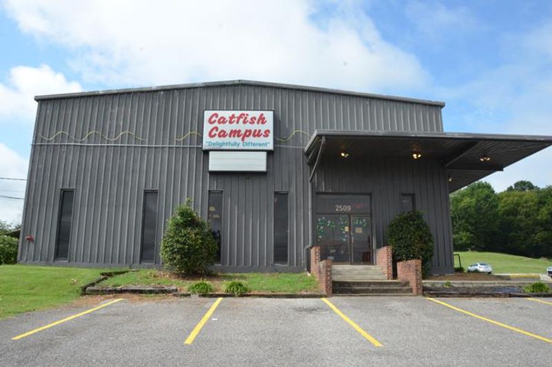 Catfish Campus Restaurant, Columbia