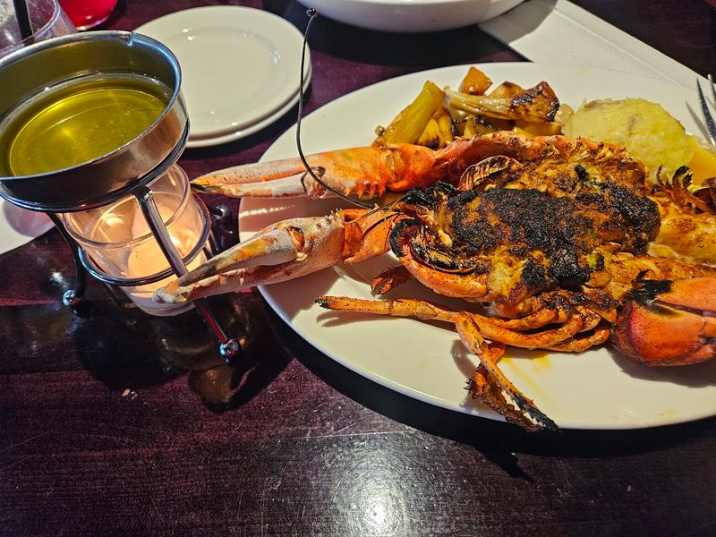 Real Seafood Company, Bay City