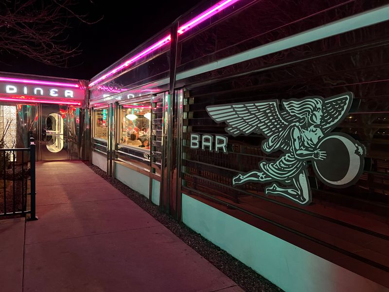 Small-Town Cue, Big Smile