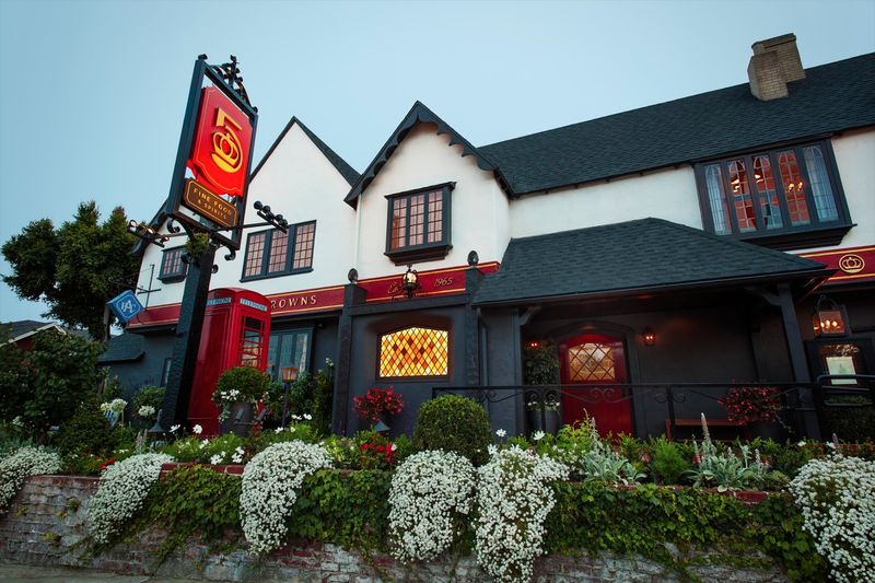 Five Crowns Five Crowns