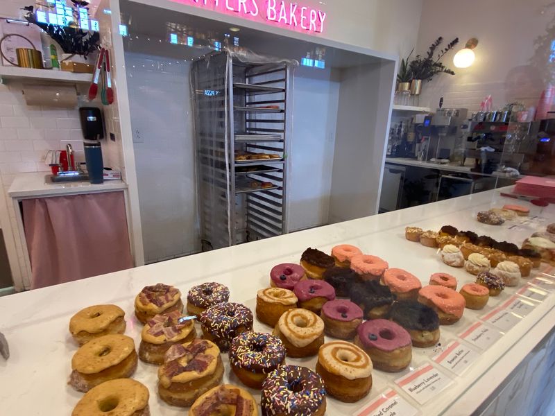 Five Daughters Bakery
