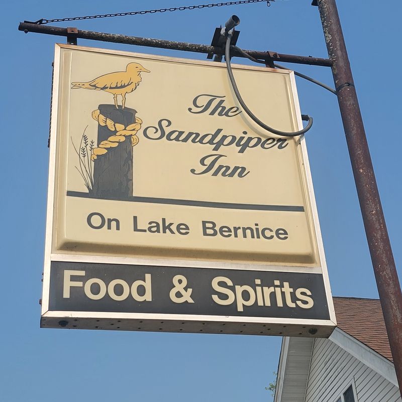 Sandpiper Inn