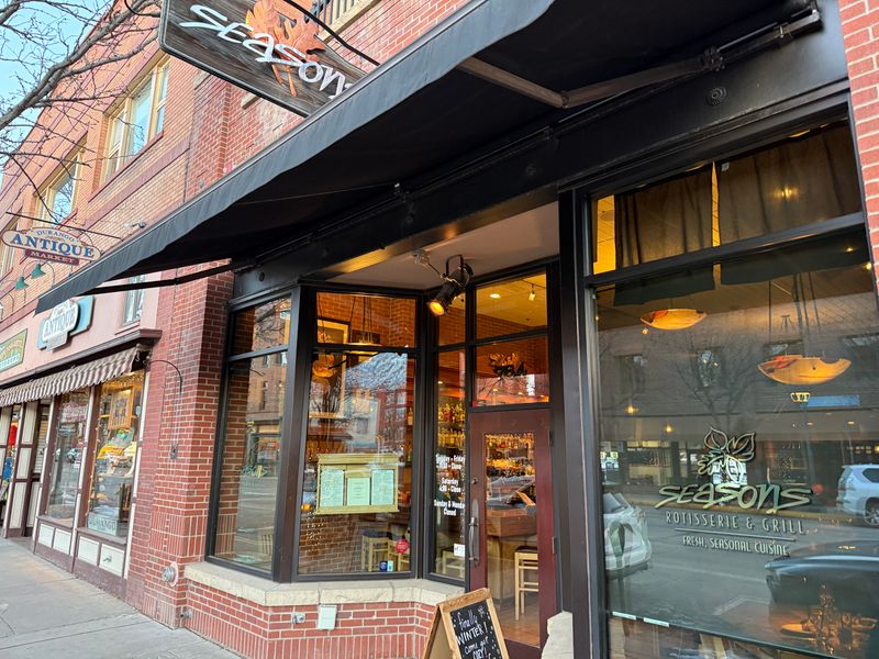 Seasons Rotisserie & Grill 