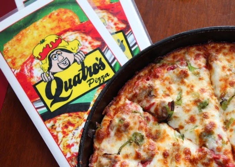 Quatro's Deep Pan Pizza - Carbondale