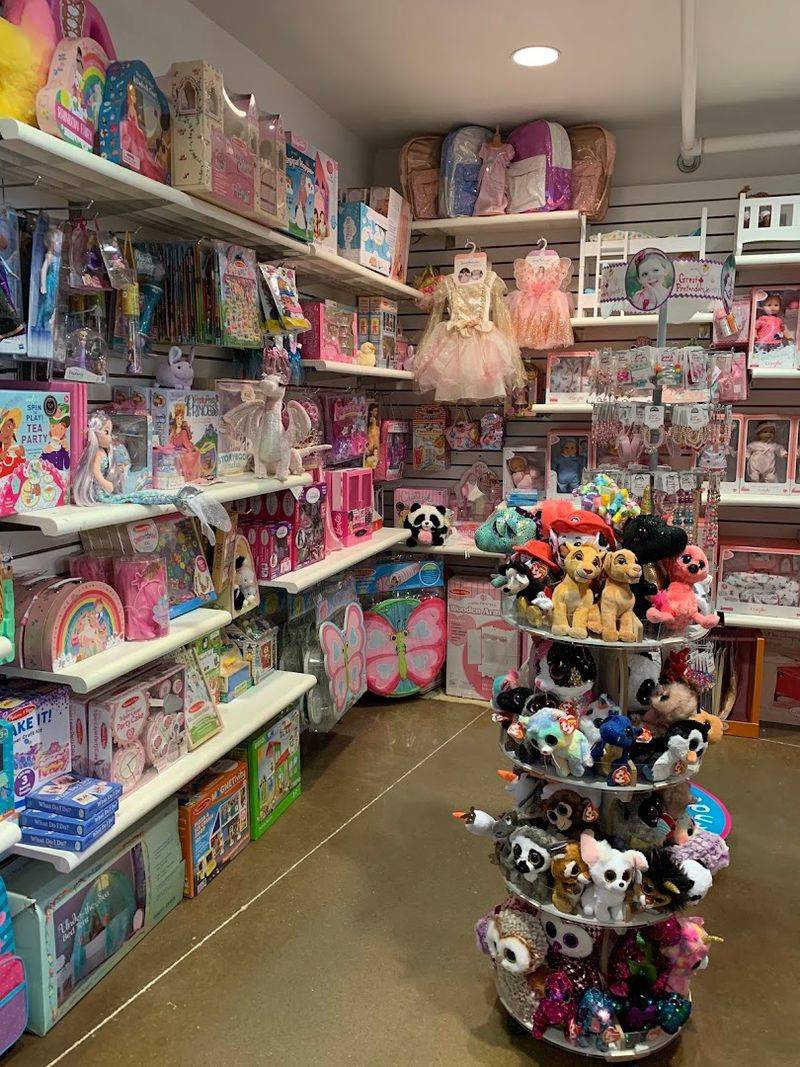 Floor-To-Ceiling Toys Turn Shopping Into An Adventure Floor-To-Ceiling Toys Turn Shopping Into An Adventure