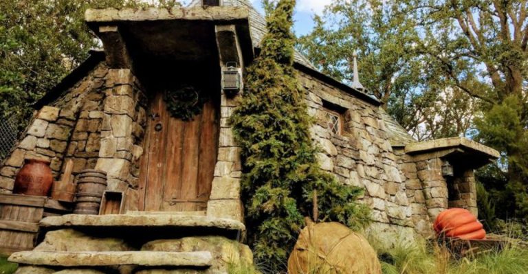 Florida Has A Harry Potter-Themed Street That Feels Extra Magical For Families