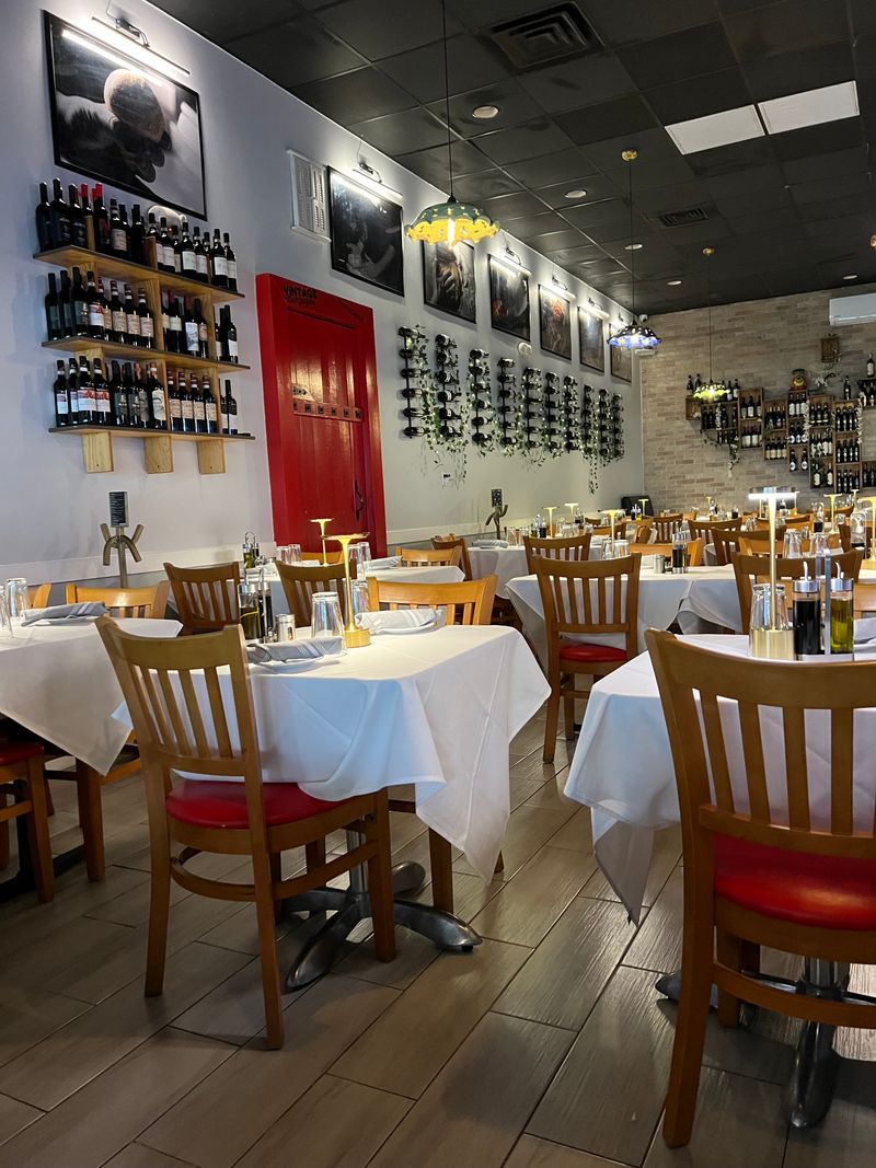 Le Sorelle Restaurant Downtown — Boca Raton