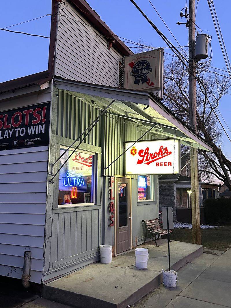 Flo's on Pulaski, Peru, IL
