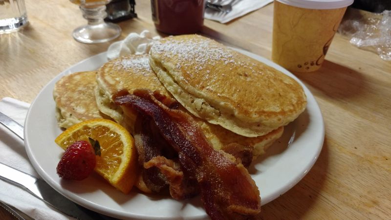 Fluffy Pancakes That Deserve Their Own Fan Club