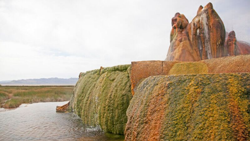 Fly Geyser / Fly Ranch Nature Walk
