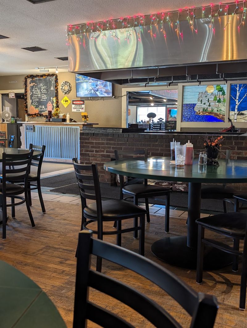 Foggy's Steakhouse & Lounge