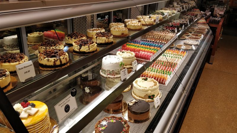 Follow The Bakery Aroma Follow The Bakery Aroma