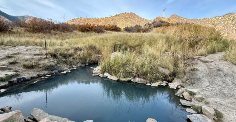 Follow This Hidden Colorado Trail To A Sparkling Natural Spring