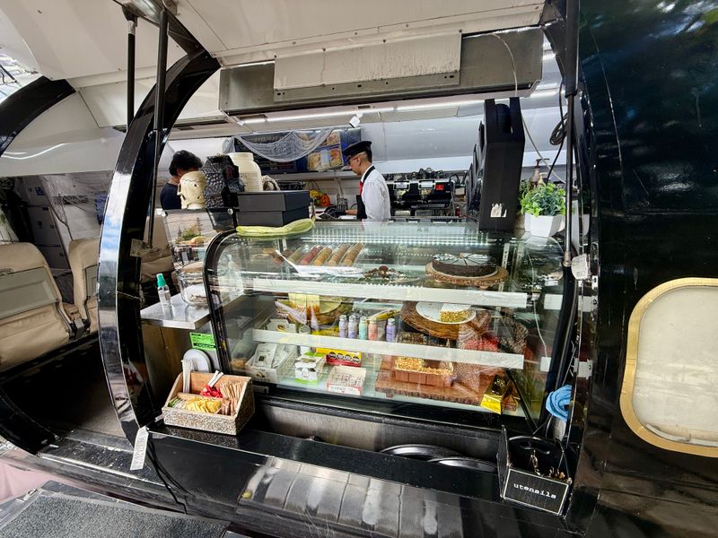 Service Style And Customer Experience