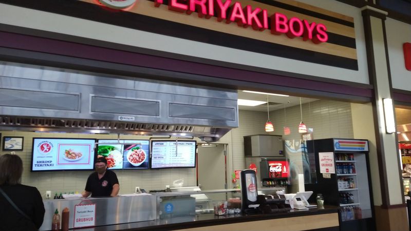 Food Options That Fuel The Shopping Marathon