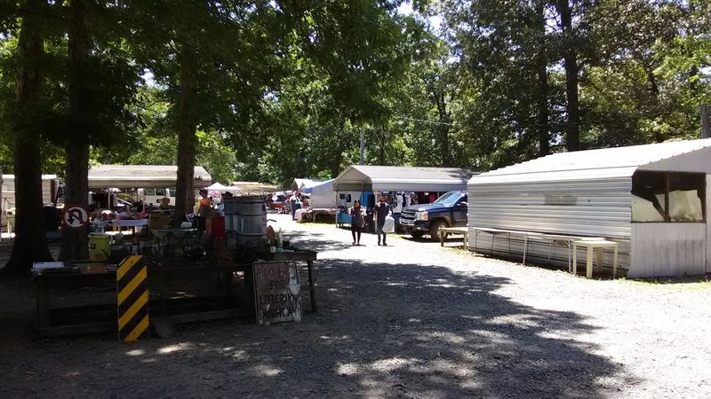Food Trucks Keep The Browsing Going