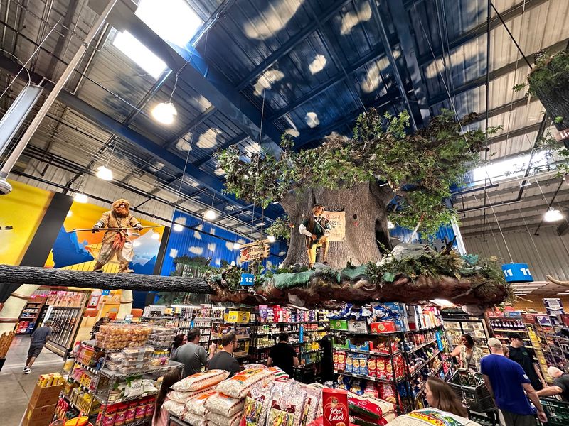 Foods From Dozens Of Countries Under One Roof Foods From Dozens Of Countries Under One Roof