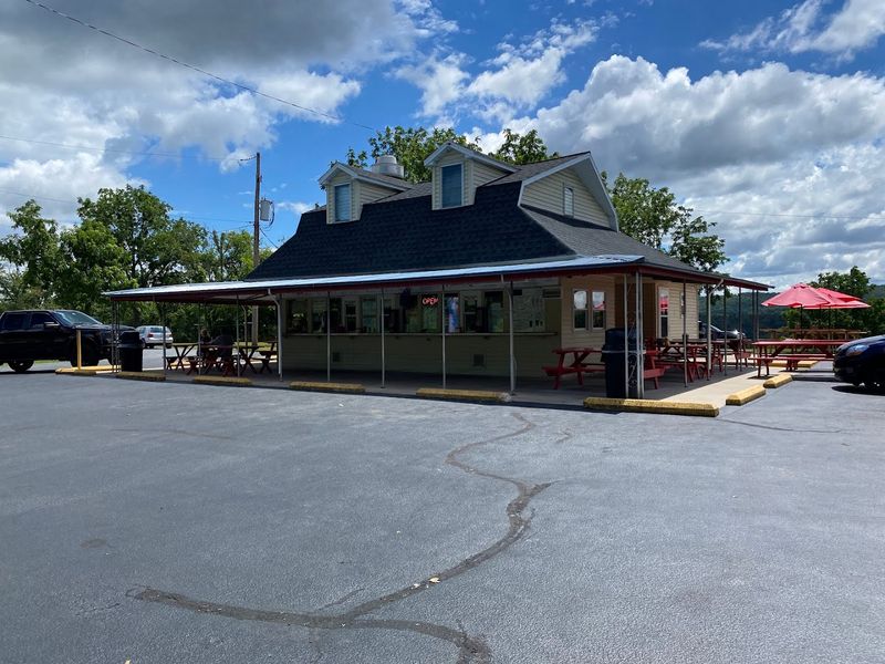 Forry's Drive-In, Wellsville
