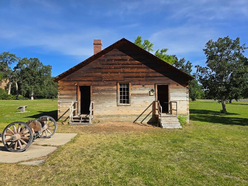 Fort Simcoe Historical State Park, White Swan