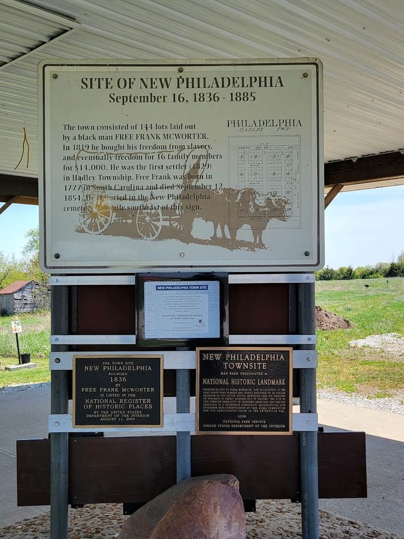 New Philadelphia National Historic Site, Barry