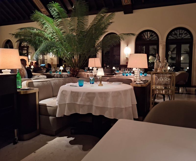 Lido Restaurant At The Surf Club