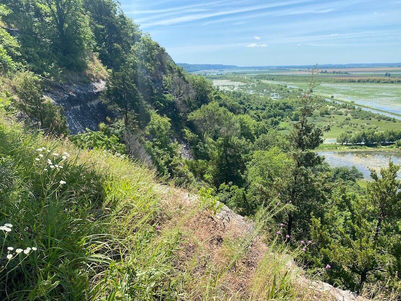 Fountain Bluff Overlook Area - Mississippi River Valley Fountain Bluff Overlook Area - Mississippi River Valley