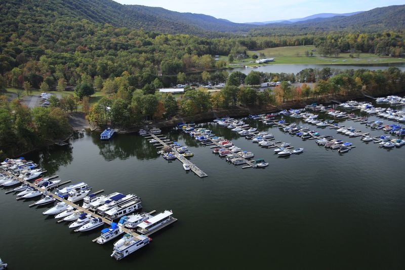 Four Hundred Woodsy Acres Right By The Water