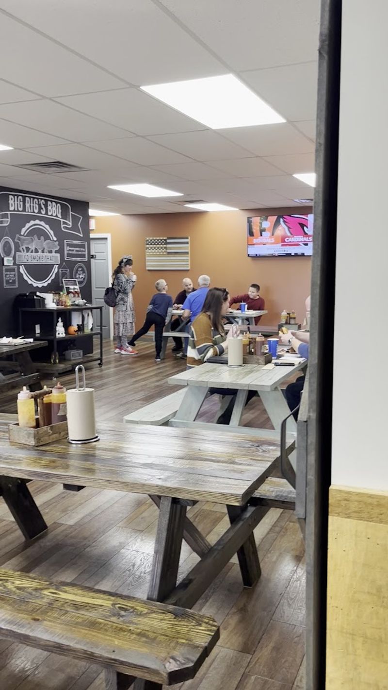 The Big Rig Platter Is a Serious Commitment