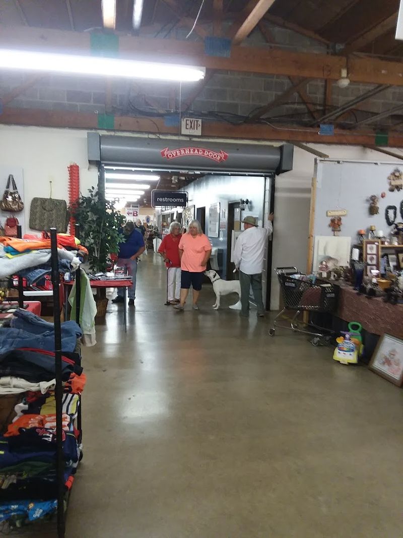 23 Southbound Flea Market, Piketon, Ohio