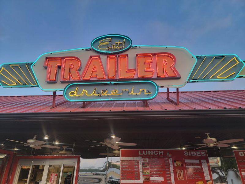 Trailer Drive-In, Blue Ridge, Georgia, GA 30513