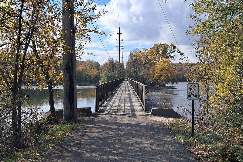 Fox River Trail, Algonquin To Aurora