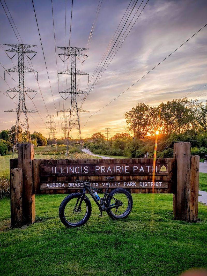 Illinois Prairie Path, Western Suburbs