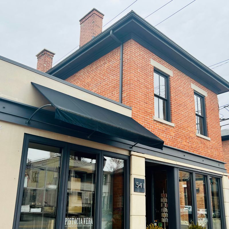 Pistacia Vera, Columbus