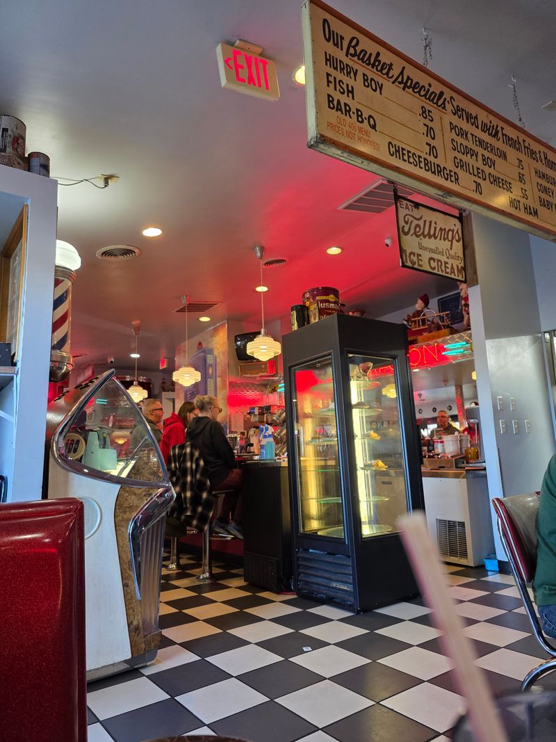 Nutcracker Family Restaurant – Pataskala, Ohio