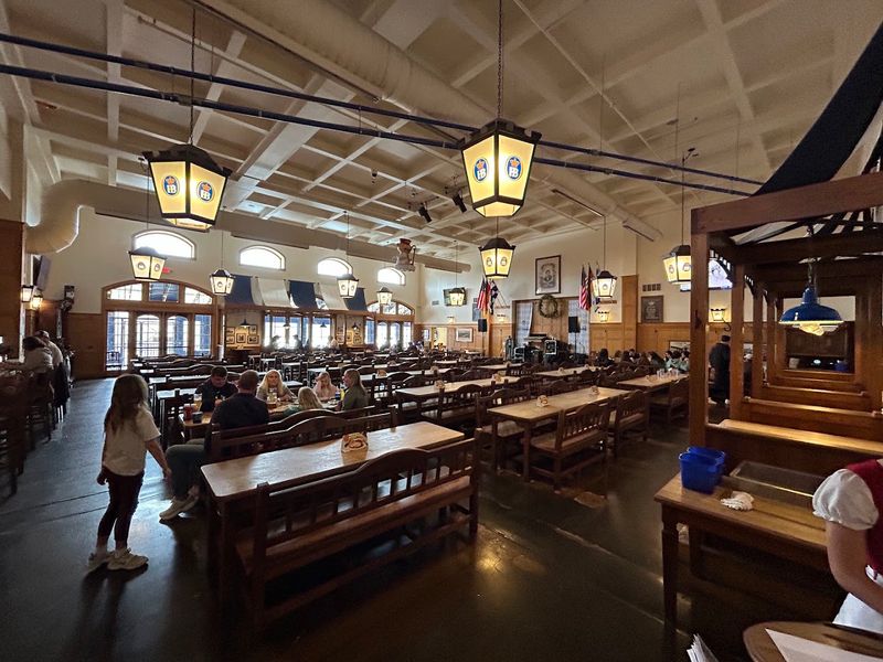 Hofbräuhaus Pittsburgh, Pittsburgh