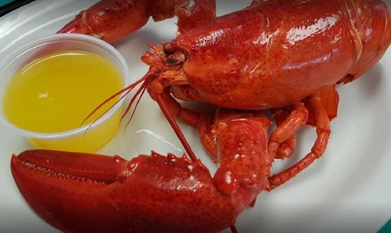 Ray’s Seafood Market & Restaurant, Essex Junction