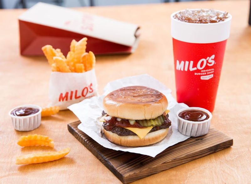 Milo's Hamburgers: Secret Sauce Sensation