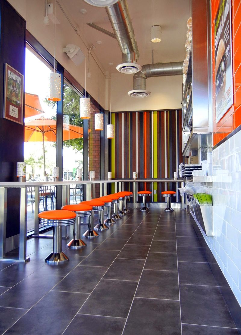 Burger Lounge (Brentwood)