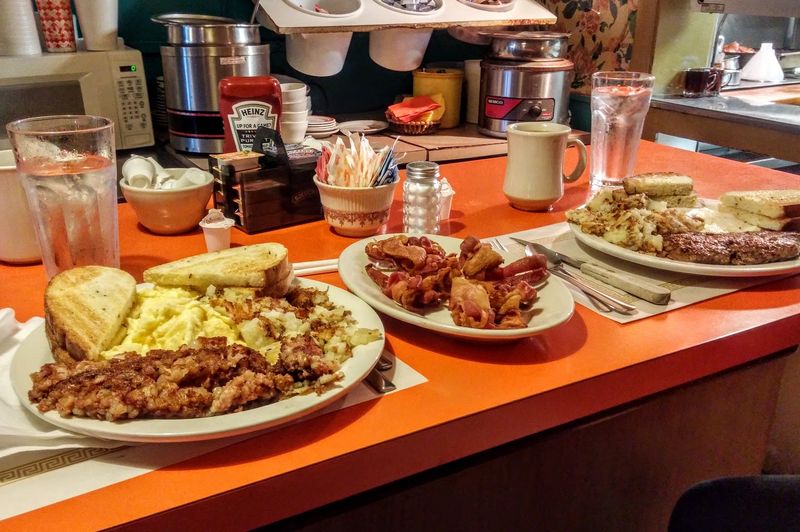 Fred's Diner, Akron