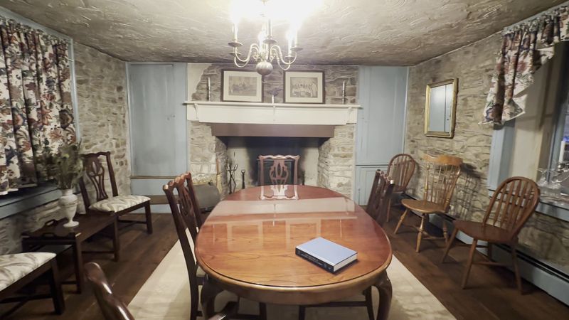 Free History Tours Are Included With Your Stay