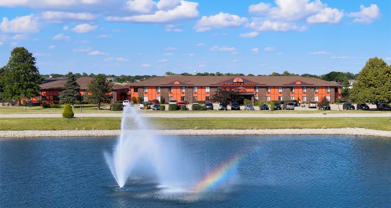 Location Perks: Lakes, Trails, And Quiet Roads