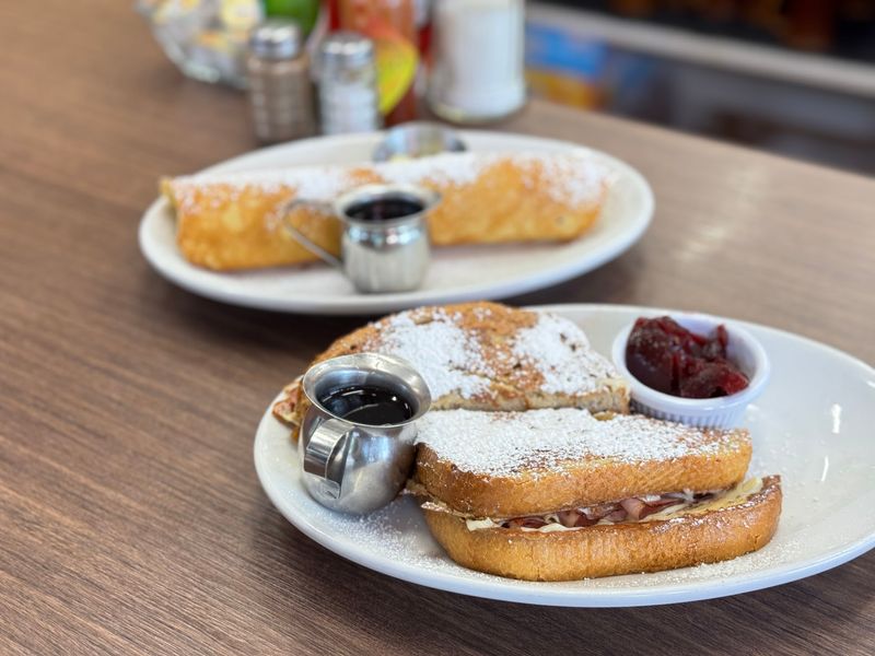 French Toast Made With Homemade Bread That Changes Everything French Toast Made With Homemade Bread That Changes Everything
