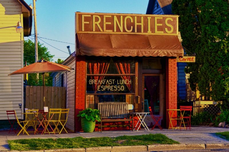 Frenchies Famous Frenchies Famous