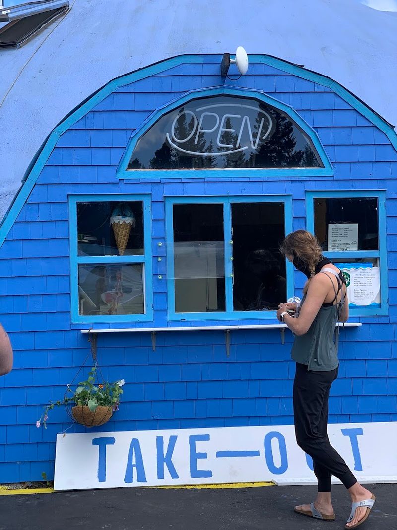 Blueberry Desserts Worth The Stop