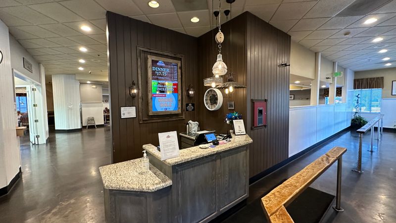 Cake Selection That Changes Your Buffet Strategy