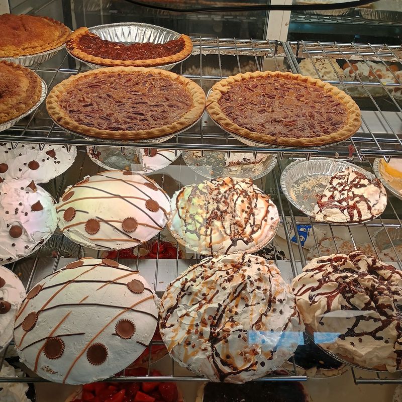 Fresh-Baked Pies Make Dessert Worth Saving Room For