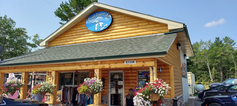 Fresh Coast Cafe, Paradise